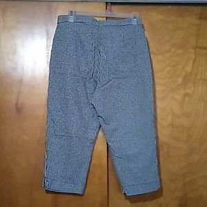 TapeMeasure Stretch capri pants